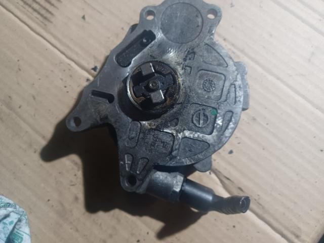 bontott VW TIGUAN Vákumpumpa