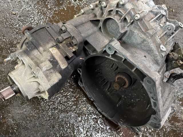 bontott VW TIGUAN Váltó (Mechanikus)