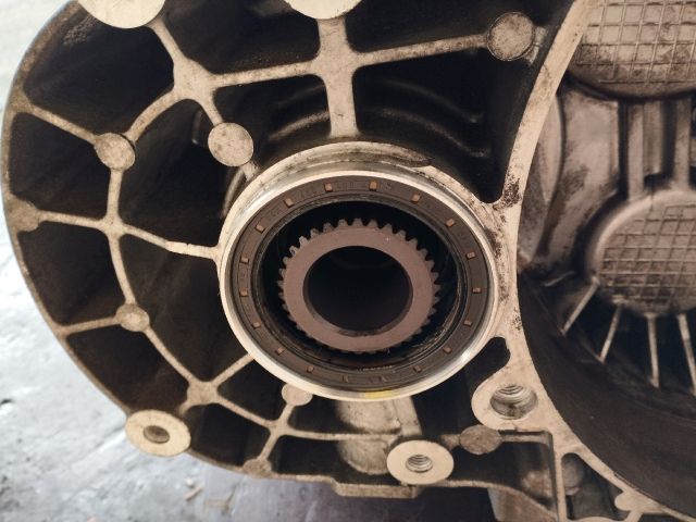 bontott VW TIGUAN Váltó (Mechanikus)