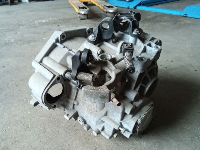 bontott VW TIGUAN Váltó (Mechanikus)