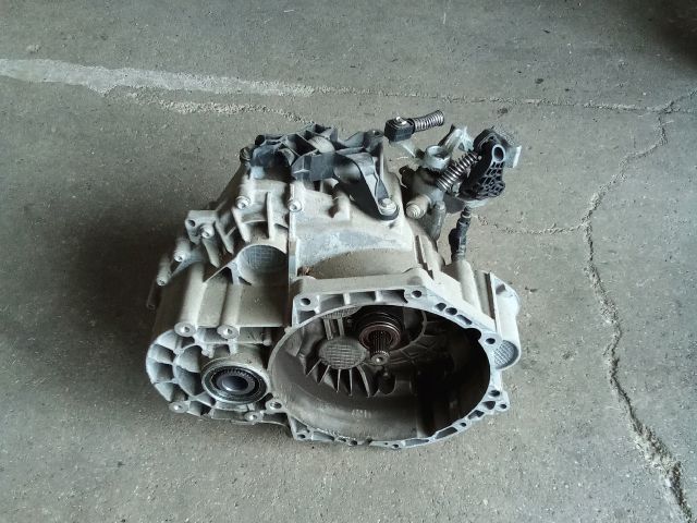 bontott VW TIGUAN Váltó (Mechanikus)
