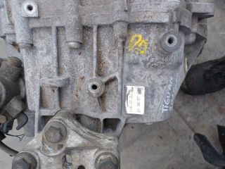 bontott VW TIGUAN Váltó (Mechanikus)