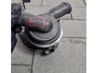 bontott VW TIGUAN Vízpumpa