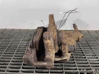 bontott VW TIGUAN Bal első Féknyereg Munkahengerrel