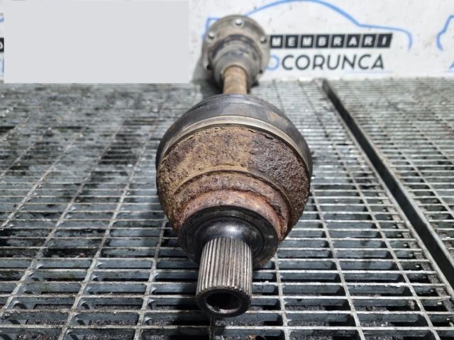 bontott VW TIGUAN Bal Féltengely