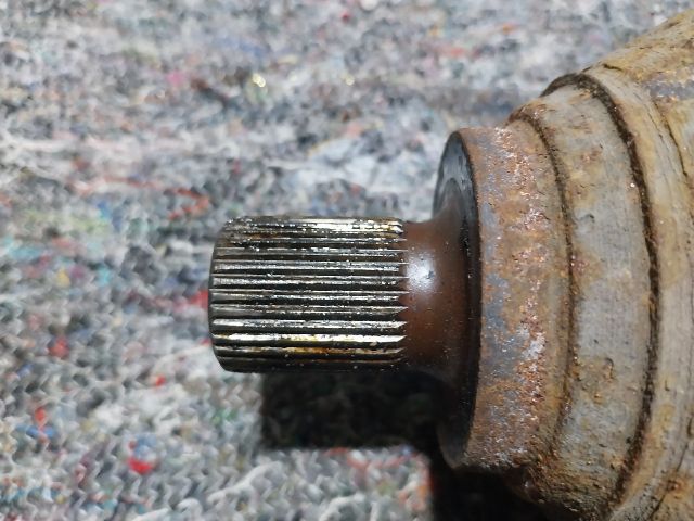 bontott VW TIGUAN Bal Féltengely