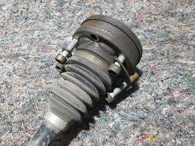 bontott VW TIGUAN Bal Féltengely