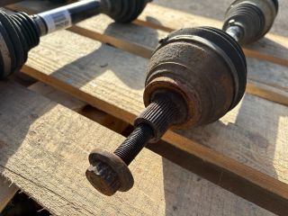 bontott VW TIGUAN Bal Féltengely