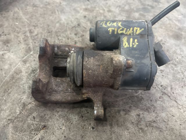 bontott VW TIGUAN Bal hátsó Féknyereg Munkahengerrel