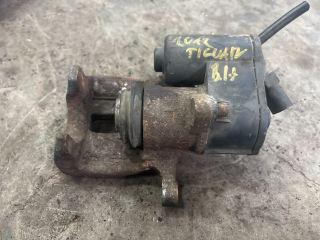 bontott VW TIGUAN Bal hátsó Féknyereg Munkahengerrel