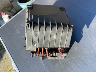 bontott VW TIGUAN Biztosítéktábla Motortér