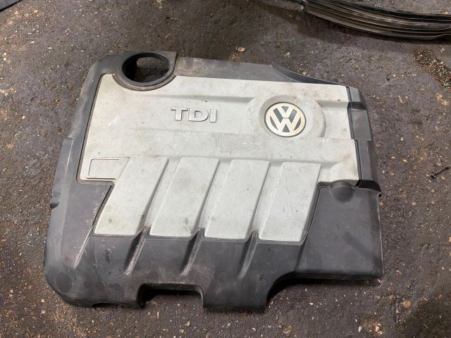 bontott VW TIGUAN Felső Motorburkolat