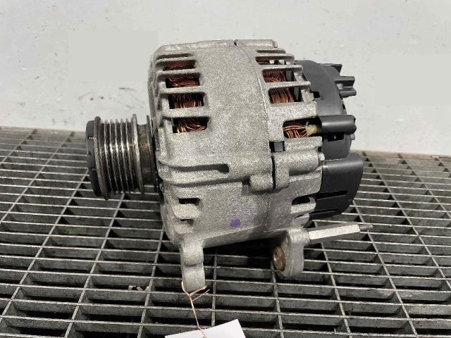 bontott VW TIGUAN Generátor