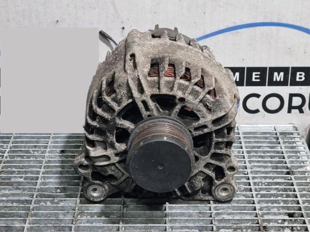 bontott VW TIGUAN Generátor