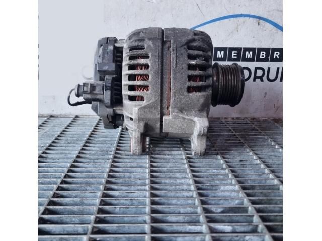 bontott VW TIGUAN Generátor