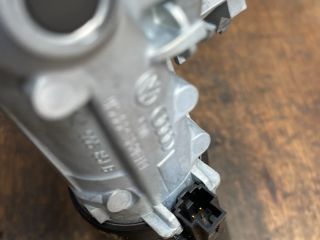 bontott VW TIGUAN Gyújtáskapcsoló Házzal