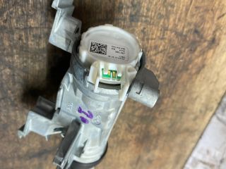 bontott VW TIGUAN Gyújtáskapcsoló Házzal