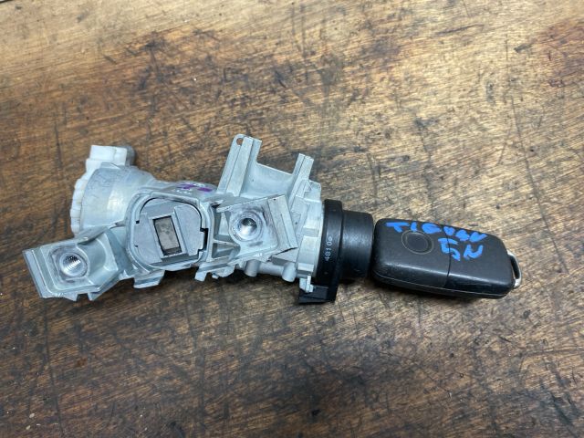 bontott VW TIGUAN Gyújtáskapcsoló Házzal