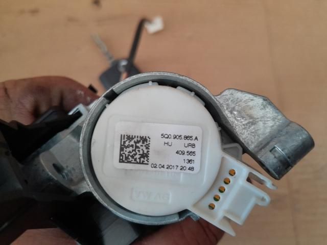 bontott VW TIGUAN Gyújtáskapcsoló