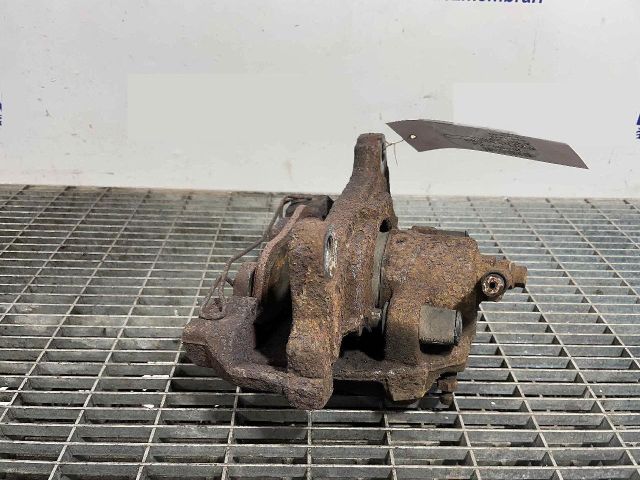 bontott VW TIGUAN Jobb első Féknyereg Munkahengerrel