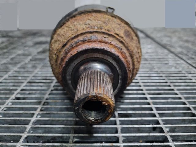 bontott VW TIGUAN Jobb Féltengely