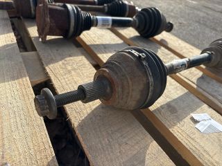 bontott VW TIGUAN Jobb Féltengely