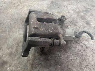 bontott VW TIGUAN Jobb hátsó Féknyereg Munkahengerrel