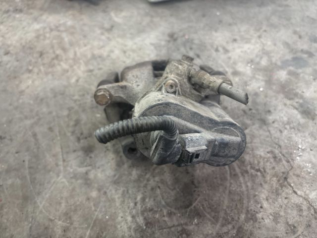 bontott VW TIGUAN Jobb hátsó Féknyereg Munkahengerrel