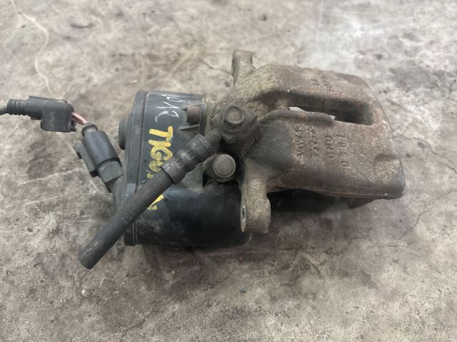 bontott VW TIGUAN Jobb hátsó Féknyereg Munkahengerrel