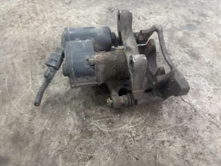 bontott VW TIGUAN Jobb hátsó Féknyereg Munkahengerrel