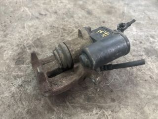 bontott VW TIGUAN Jobb hátsó Féknyereg Munkahengerrel