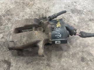 bontott VW TIGUAN Jobb hátsó Féknyereg Munkahengerrel