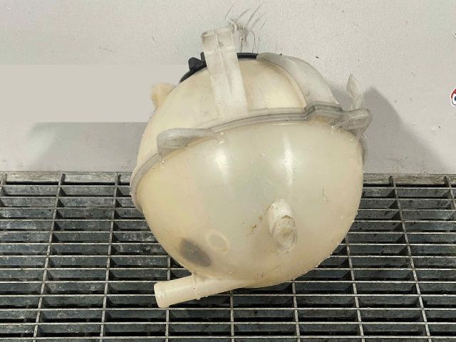 bontott VW TIGUAN Kiegyenlítő Tartály