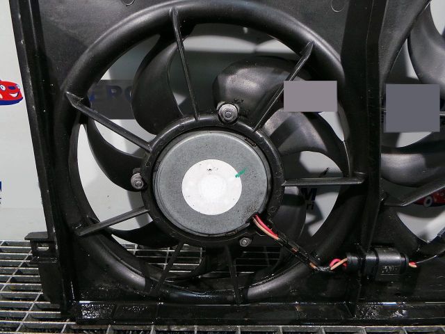 bontott VW TIGUAN Klímahűtő Ventilátor