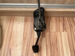 bontott VW TIGUAN Kuplung Pedál