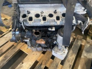 bontott VW TIGUAN Motor (Fűzött blokk hengerfejjel)
