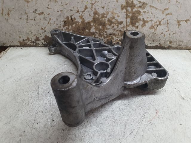 bontott VW TIGUAN Motor Tartó Bak (Fém)