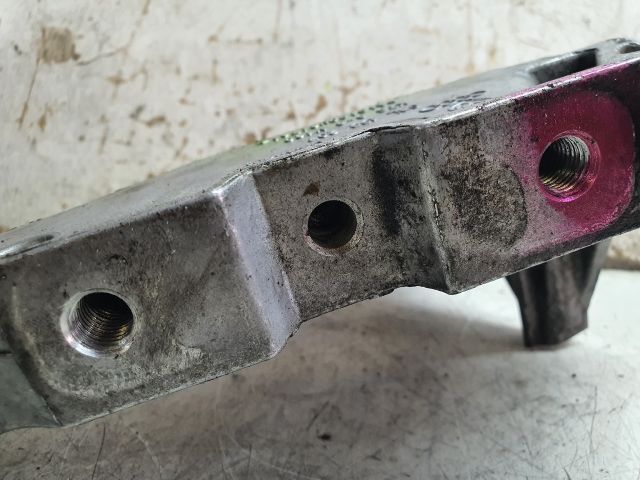 bontott VW TIGUAN Motor Tartó Bak (Fém)