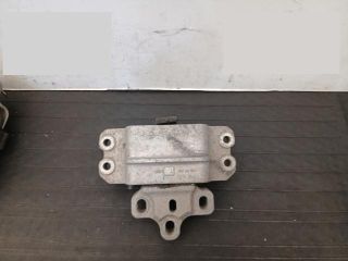 bontott VW TIGUAN Motor Tartó Bak (Pozíciófüggetlen)
