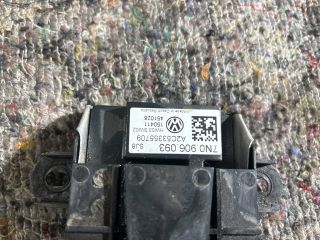 bontott VW TIGUAN Üzemanyag Szivattyú Relé