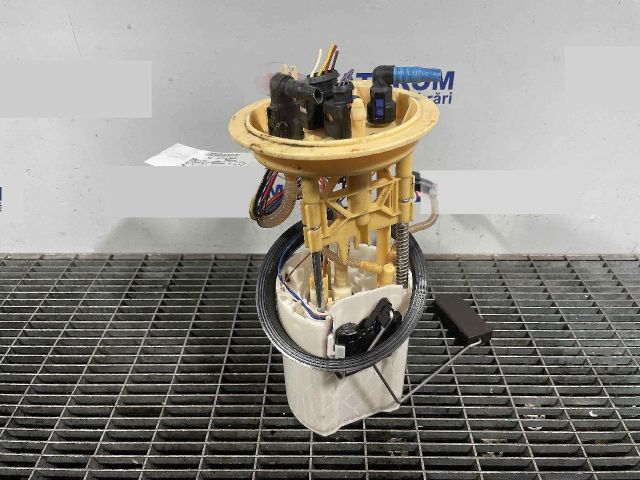 bontott VW TIGUAN Üzemanyag Szivattyú