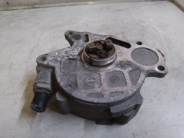 bontott VW TIGUAN Vákumpumpa