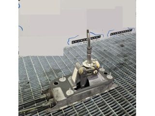 bontott VW TIGUAN Váltó Kulissza