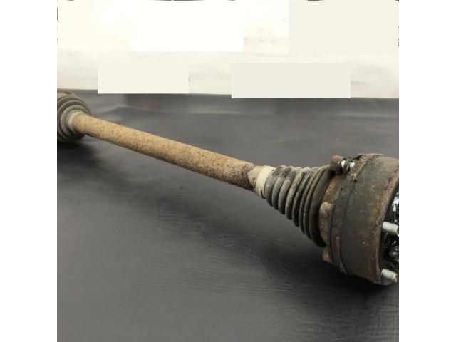 bontott VW TIGUAN Bal hátsó Féltengely