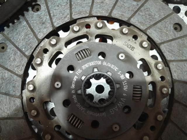 bontott VW TIGUAN Kuplung Szett (Szerkezet, Tárcsa)