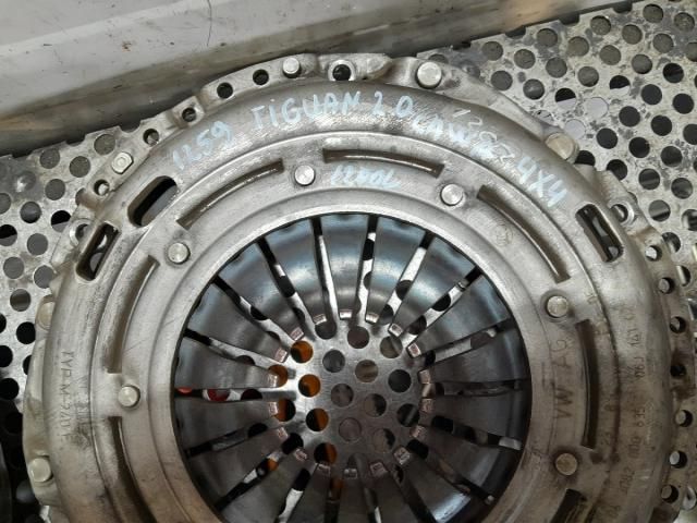 bontott VW TIGUAN Kuplung Szett (Szerkezet, Tárcsa)