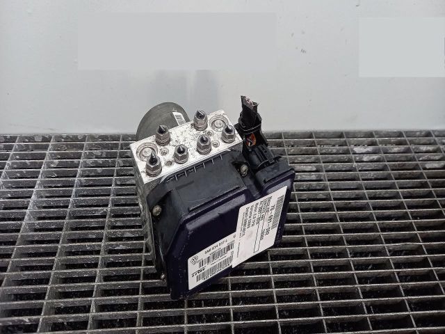 bontott VW TIGUAN ABS Kocka