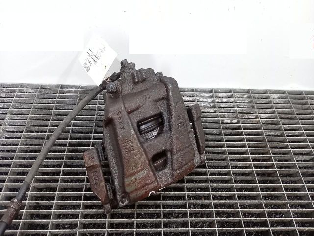 bontott VW TIGUAN Jobb első Féknyereg Munkahengerrel