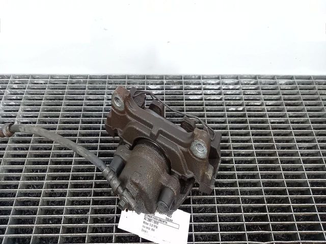 bontott VW TIGUAN Jobb első Féknyereg Munkahengerrel