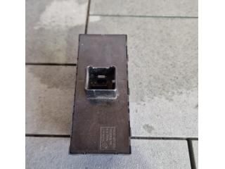 bontott VW TIGUAN Ablakemelő Kapcsoló Négyes / Kettes